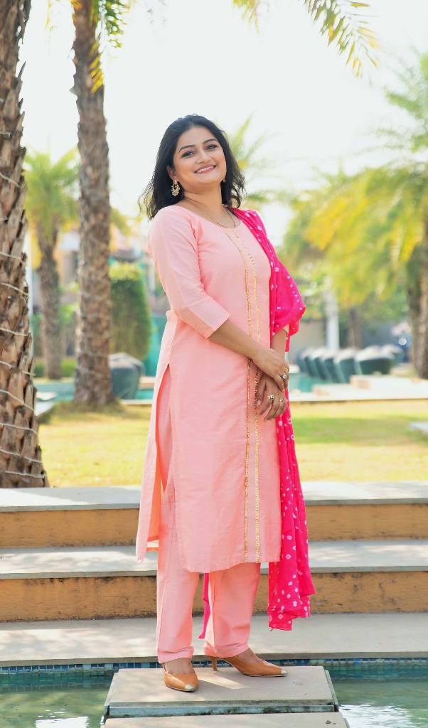 Odette Women Pink Color Georgette Straight Semi Stitched Salwar Kameez
